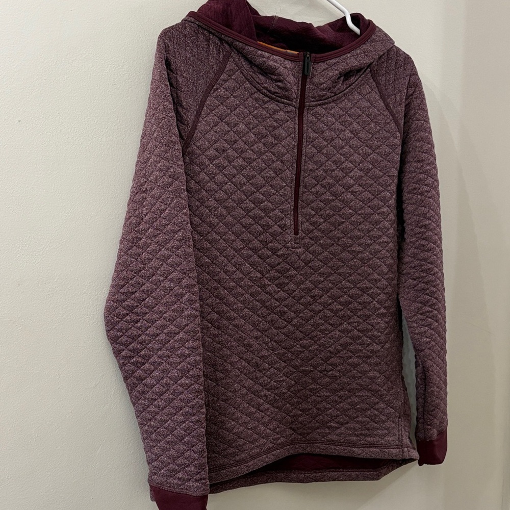 Smartwool women’s large Zip-Up Quilted Maroon Sweatshirt